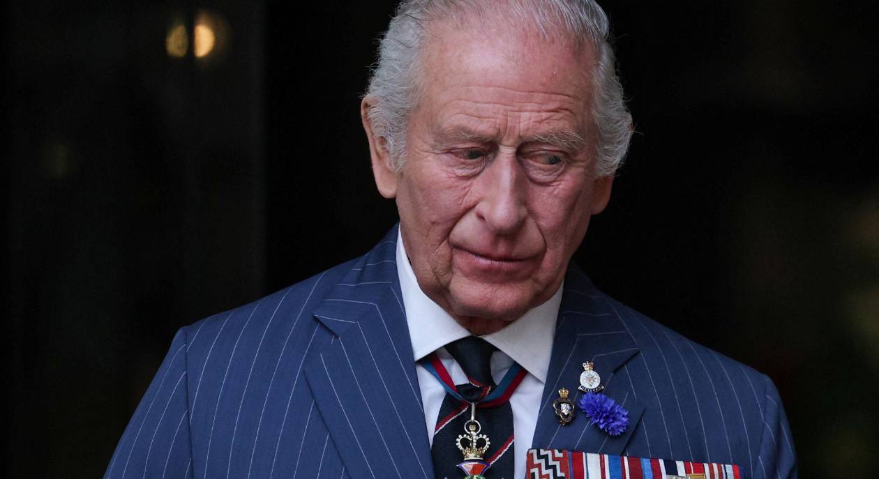 Rey Carlos III entre deberes reales, cáncer y tensiones con el príncipe Harry