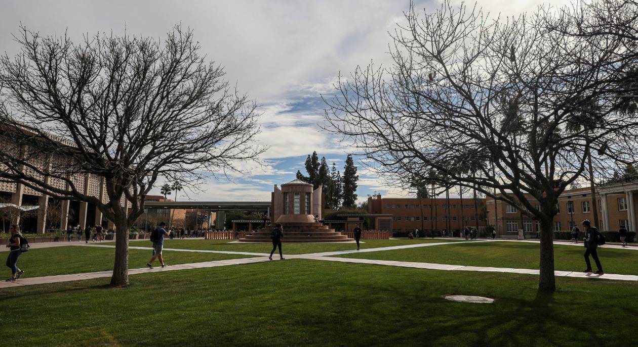 Restricciones de visas reducen llegada de estudiantes internacionales a EE UU