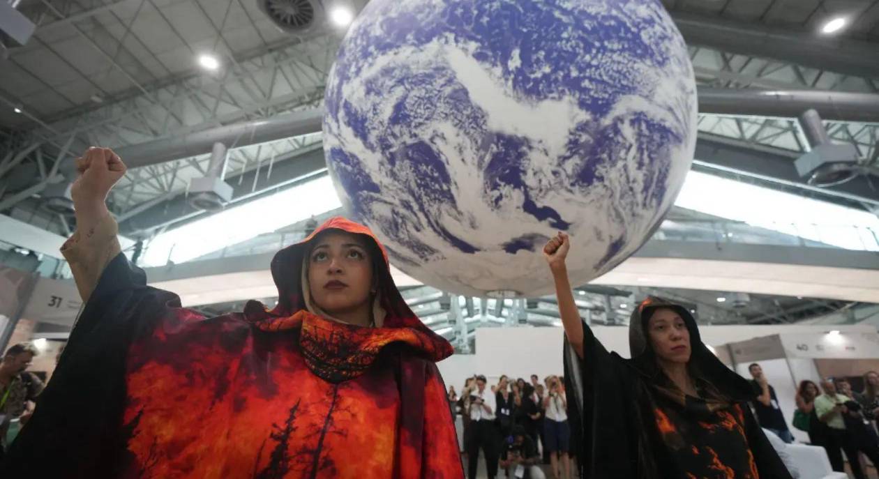 Trump minimiza el calentamiento global y genera desinformación climática