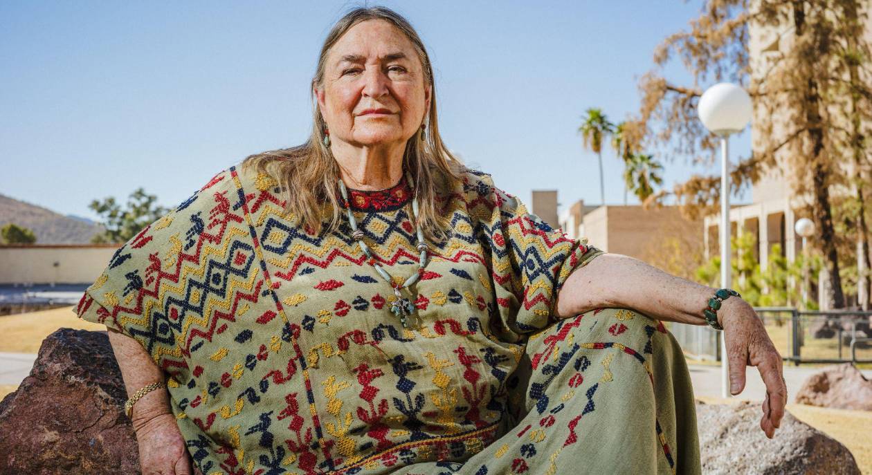 Arqueóloga devuelve el brillo del jade a Guatemala y a su gente