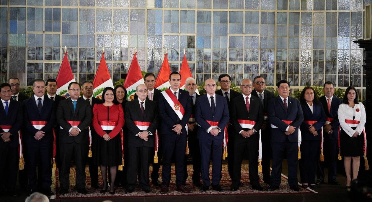 Perú en crisis: poder paralelo y corrupción amenazan la libertad democrática