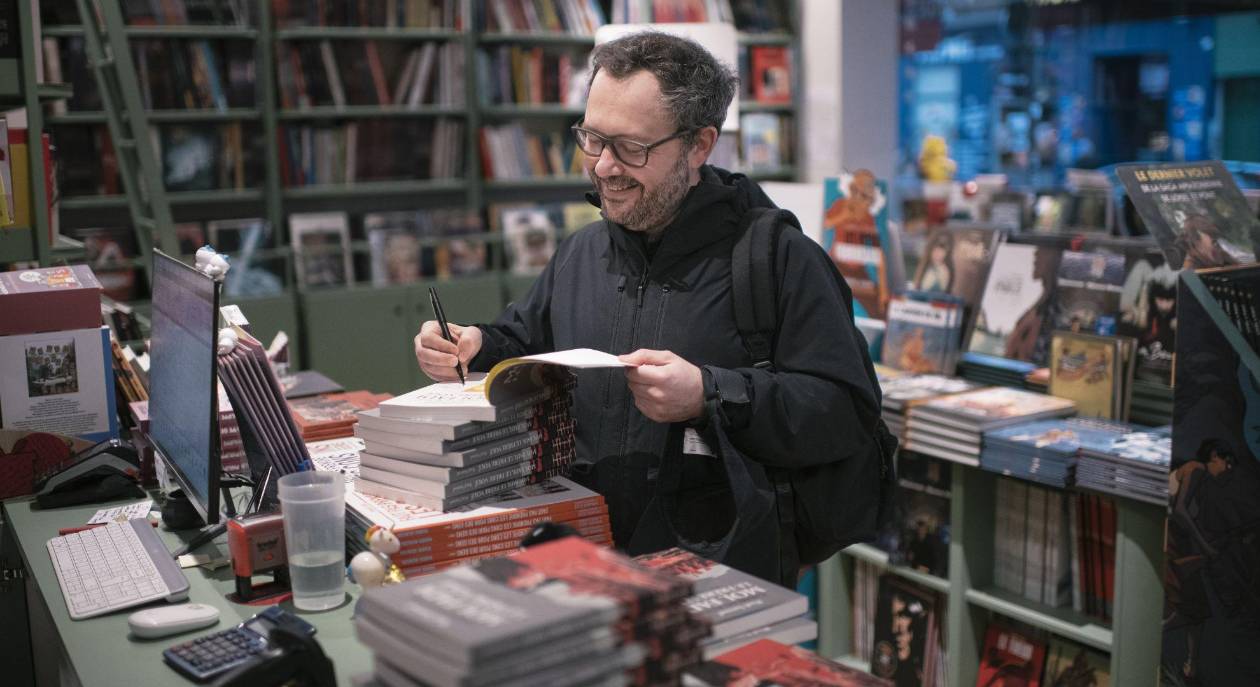 Riad Sattouf, estrella de Francia que retrata Siria y Occidente con mordaz sátira