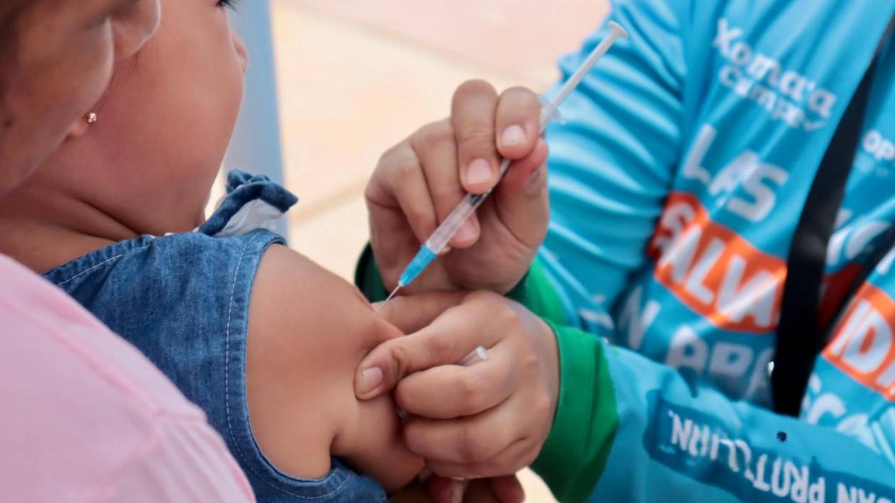 Honduras activa controles y vacunación contra el sarampión en aeropuertos