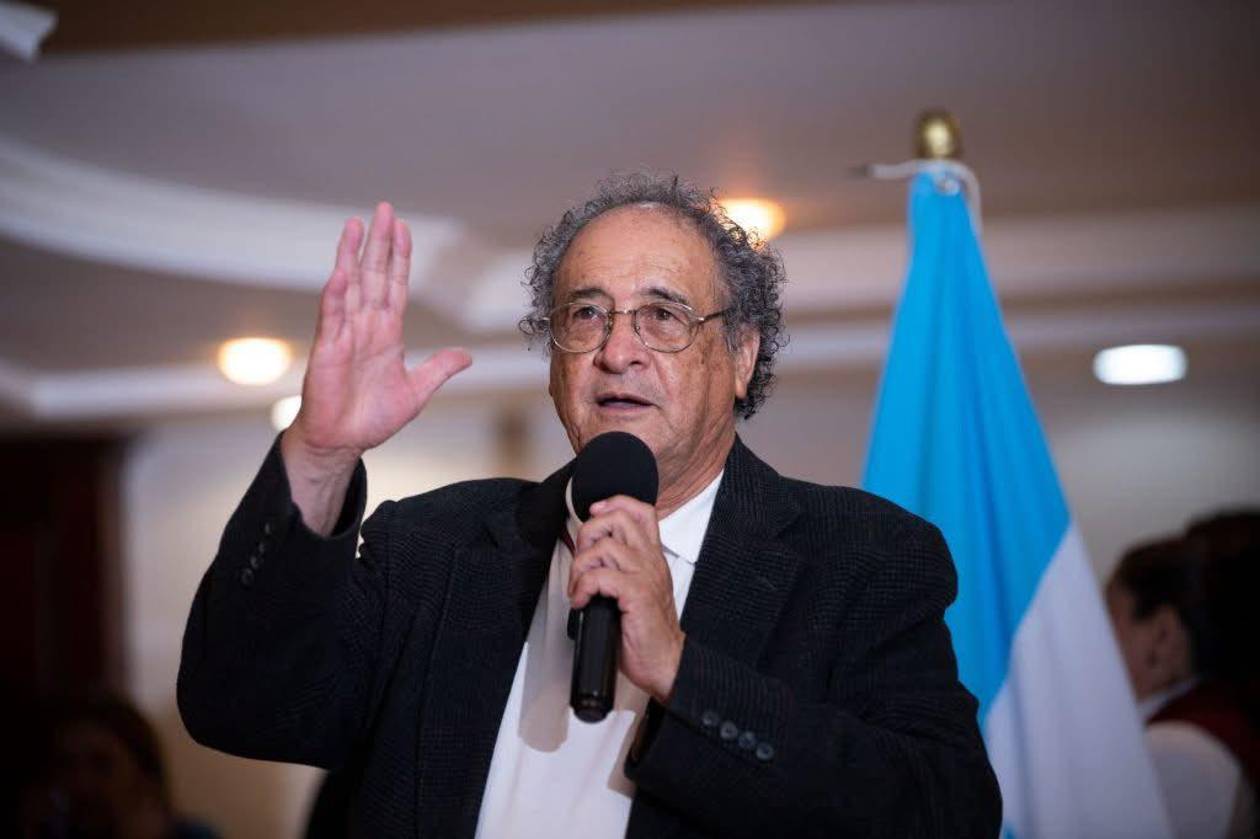 Nelson Ávila: El problema son los grupos de poder que controlan al tripartidismo