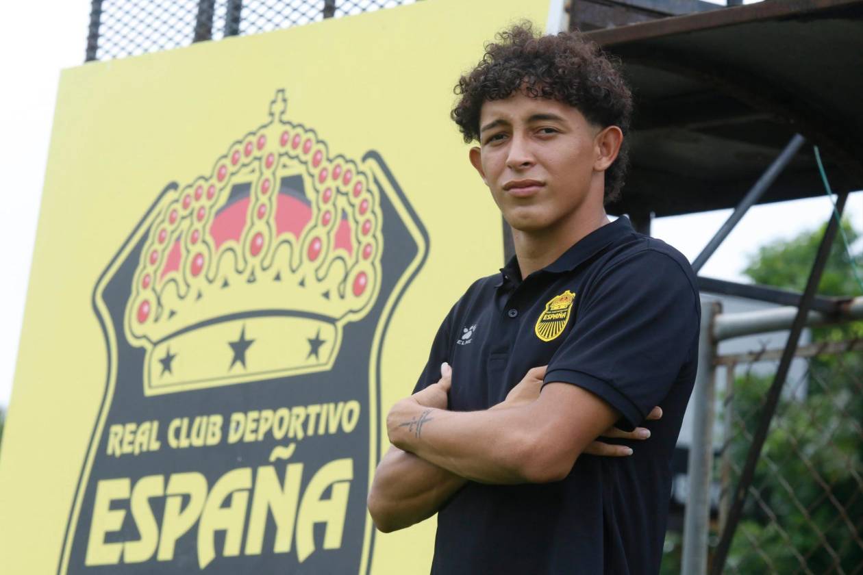 Nixon Cruz en exclusiva: de las potras de barrio a figura del Real España
