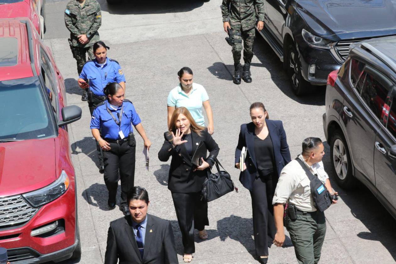 Ana Paola Hall aclara que cronograma electoral se aprobó por unanimidad