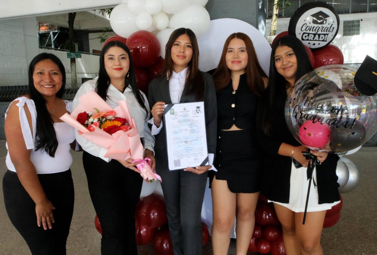 Instituto Central: 240 jóvenes reciben su título en inicio de graduaciones