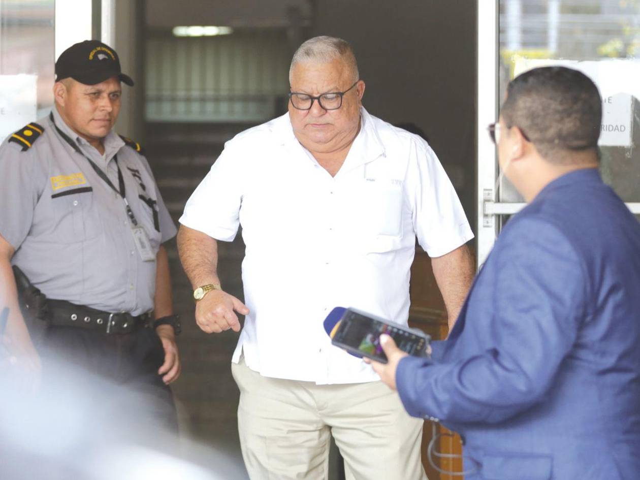 Hasta amigos de exmiembros del TSE son indagados por caos en elecciones primarias