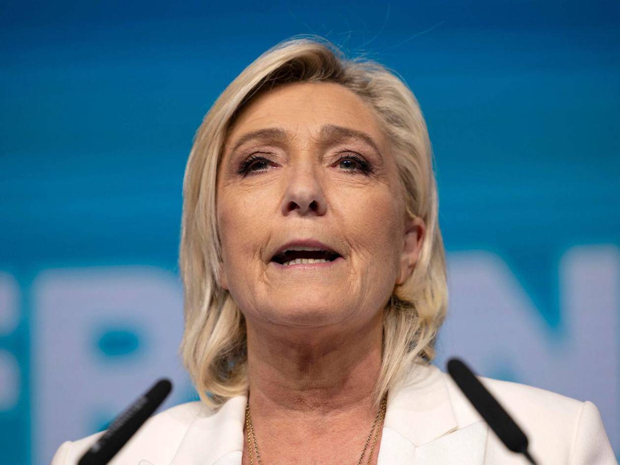Marine Le Pen condenada a 4 años de prisión y multa de 100,000 euros