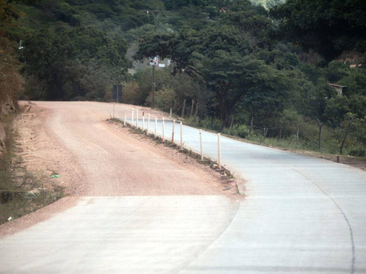 Alcaldía prometió 11 km de pavimento y solo ejecutó 2.9 en Azacualpa