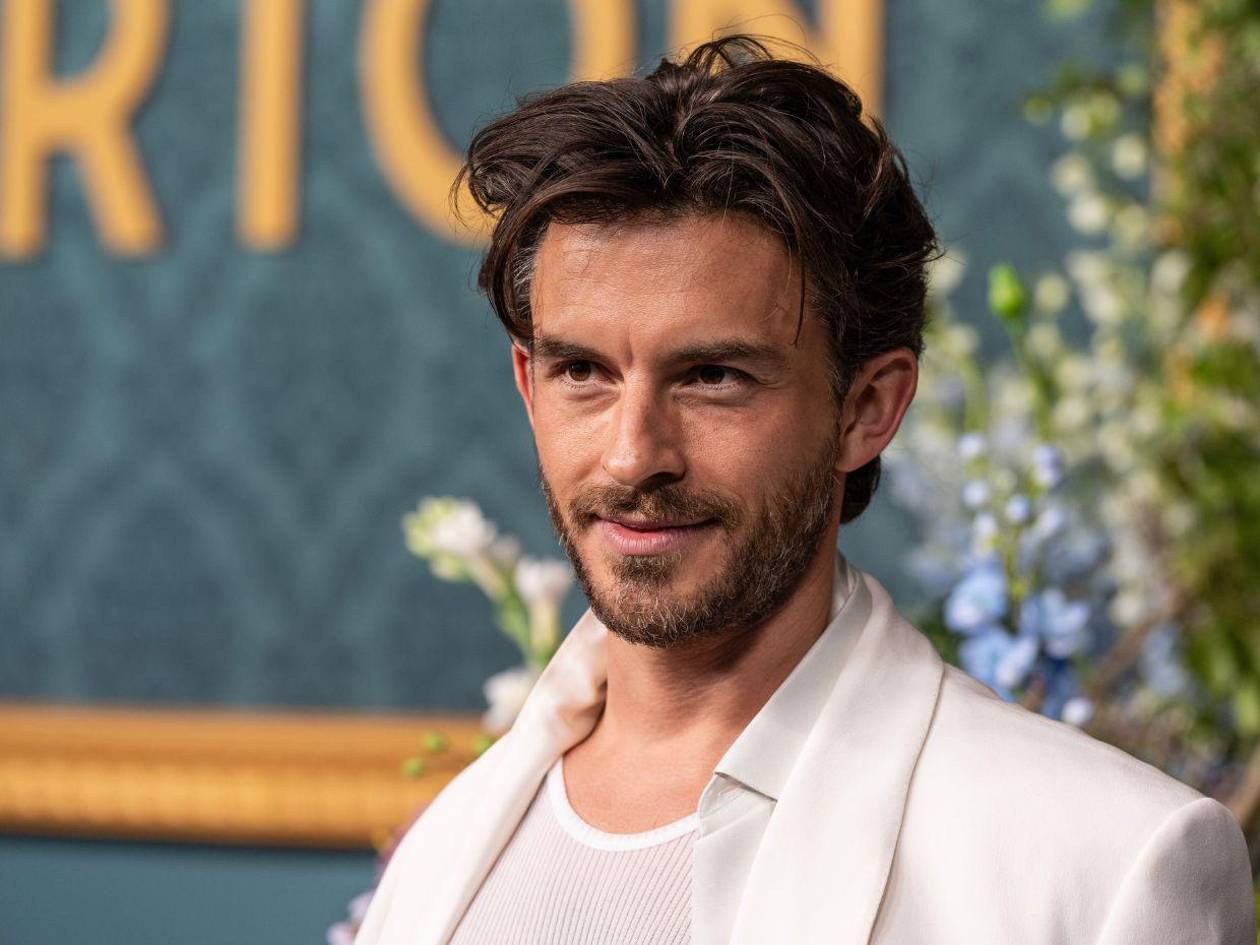 Jonathan Bailey, el primogénito de los Bridgerton que triunfa en Hollywood