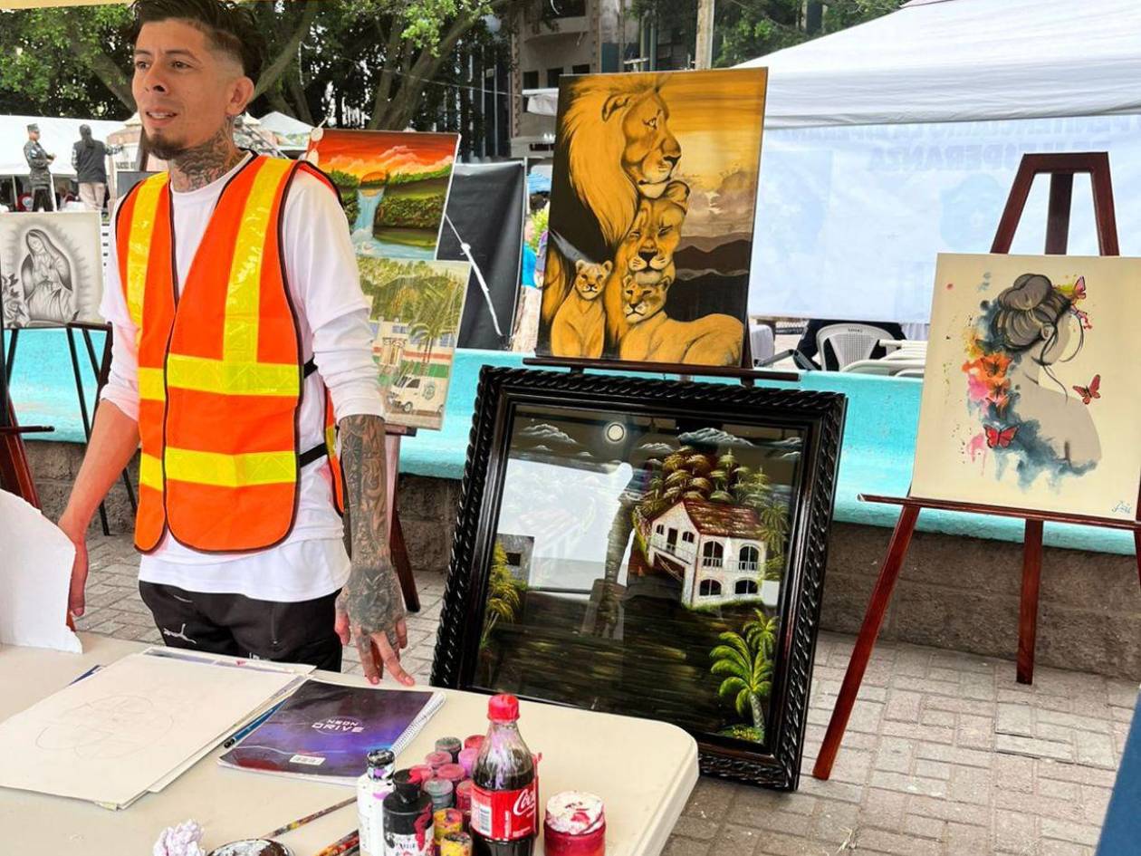 Privados de libertad expusieron sus trabajos en la Plaza Central