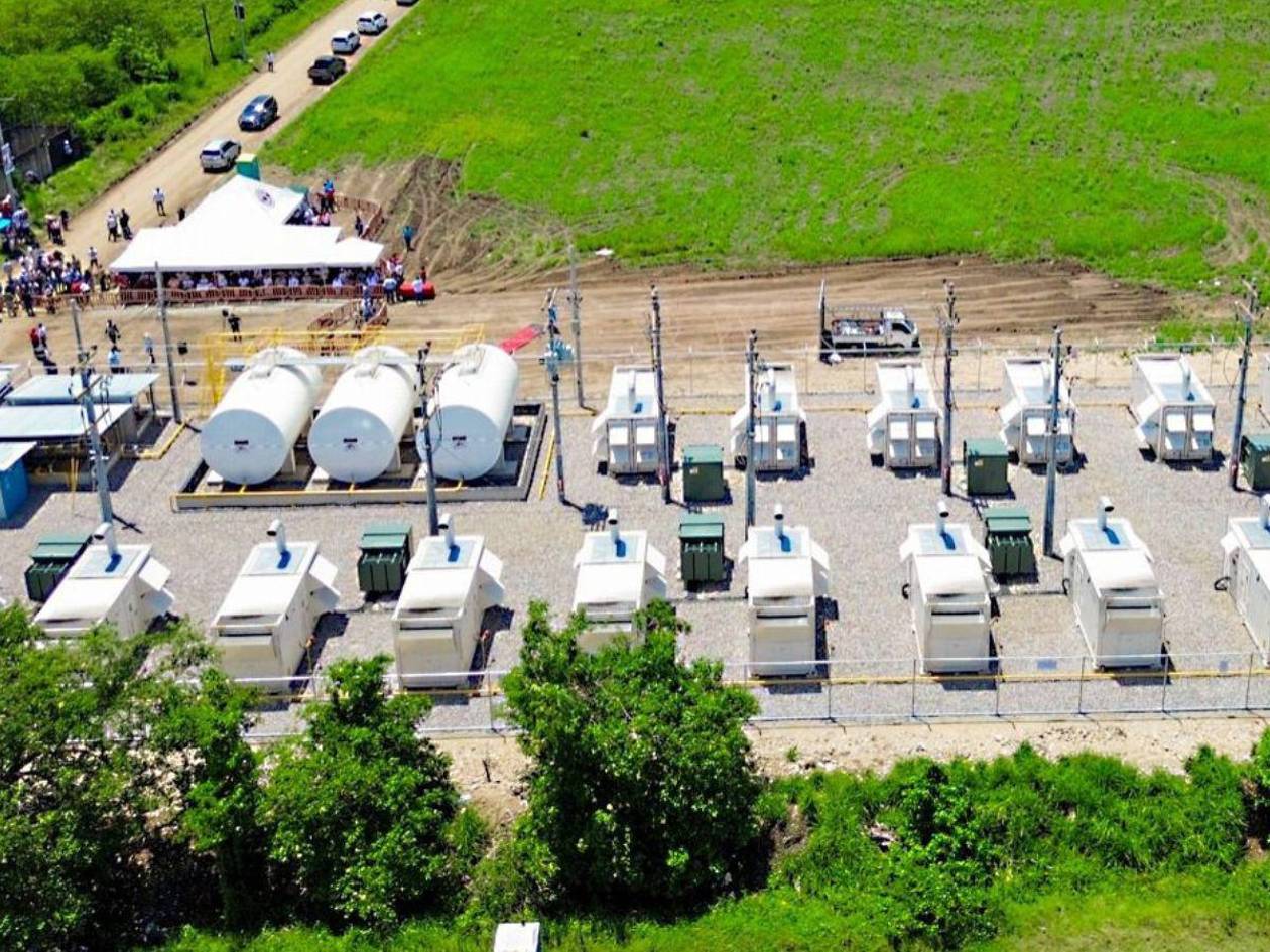 Presidenta Xiomara Castro inaugura planta eléctrica en El Progreso, Yoro