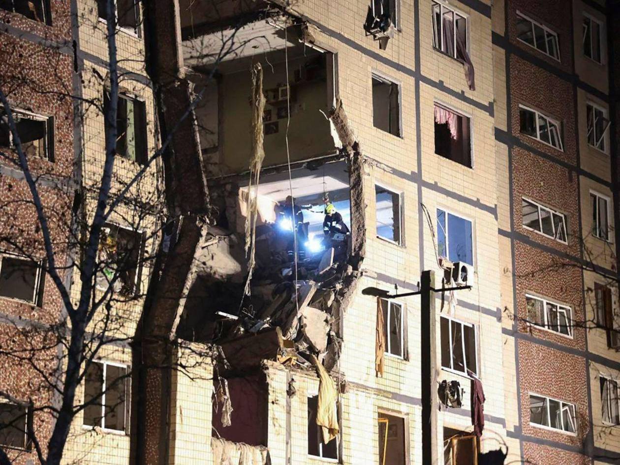 Al menos seis muertos y numerosos daños tras ataques rusos en varias regiones de Ucrania