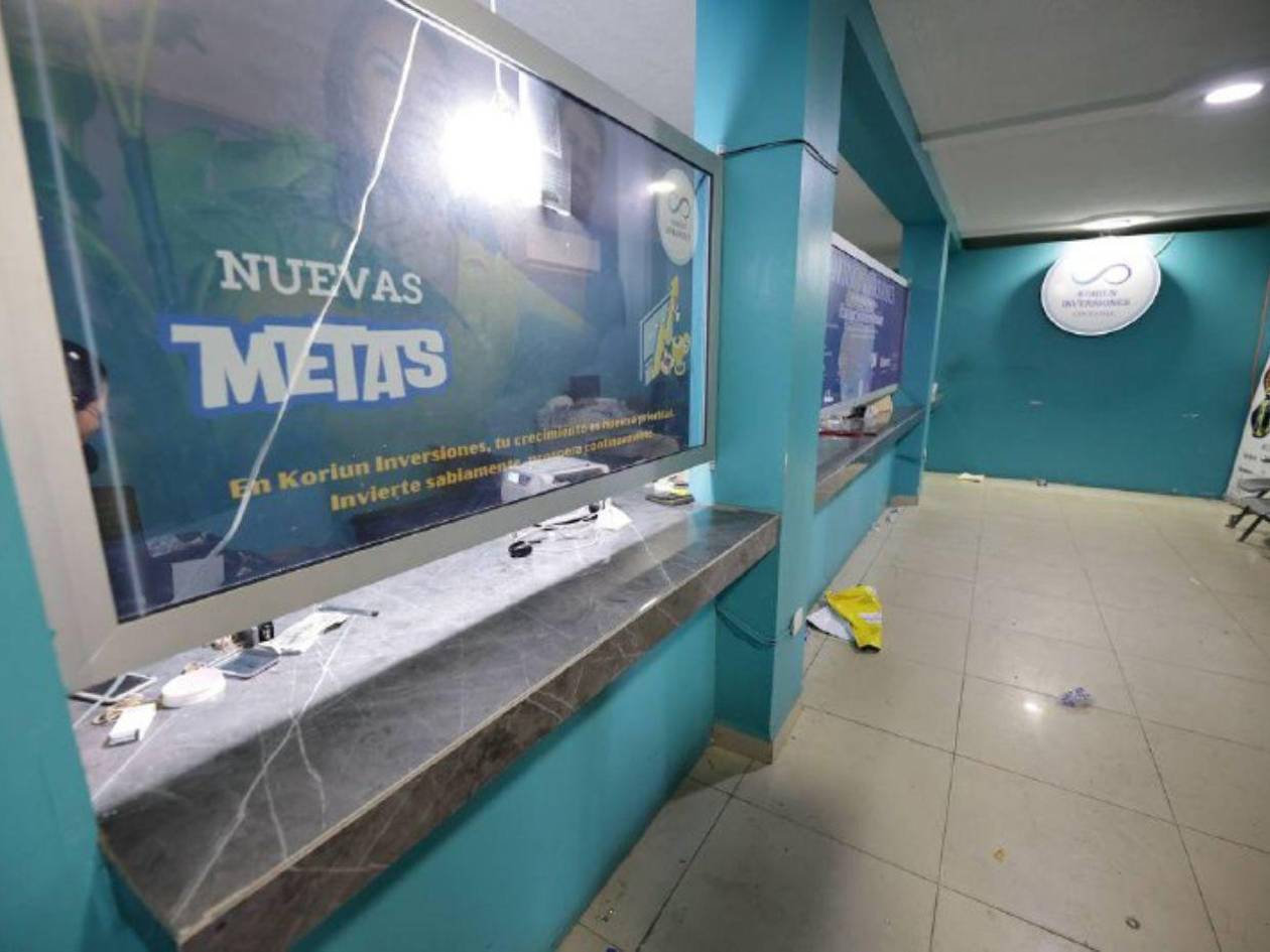 Víctimas de Koriun regresan sin dinero y con promesas del gobierno