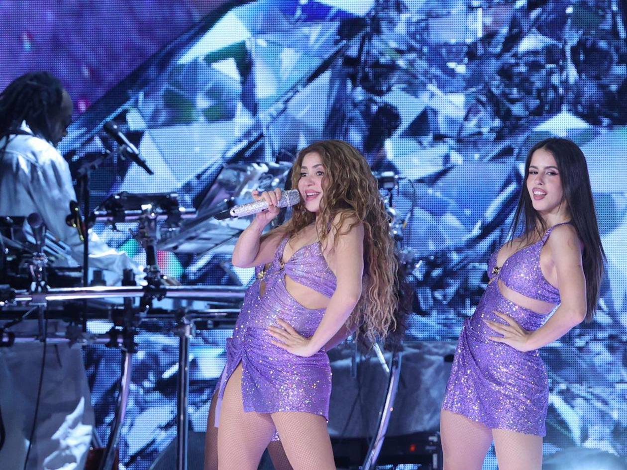 Shakira enciende Paraguay con 'Las Mujeres Ya No Lloran World Tour'