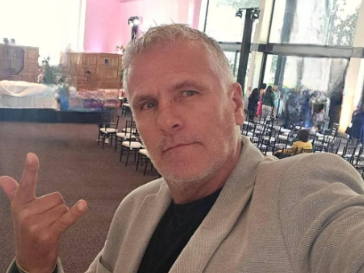 Héctor Soberón revela que le encontraron un tumor en la mama