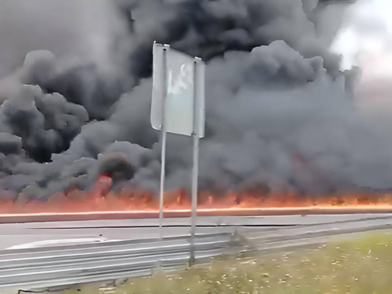 Al menos 3 heridos por la explosión de un camión cargado de diésel en el centro de México