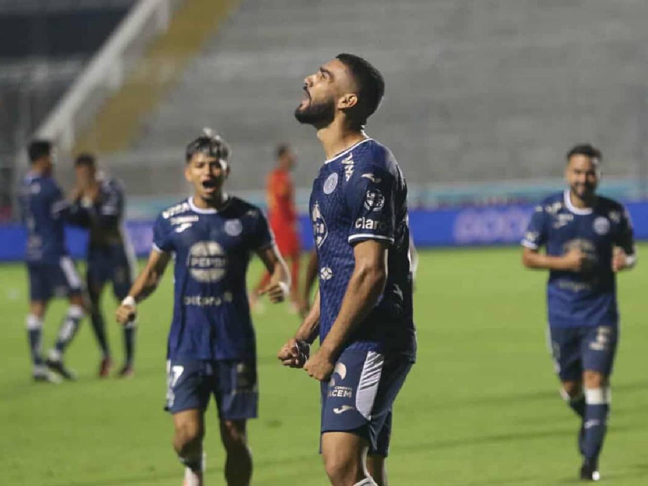 Motagua sigue enrachado y se queda con el clásico ante Real España en el Nacional