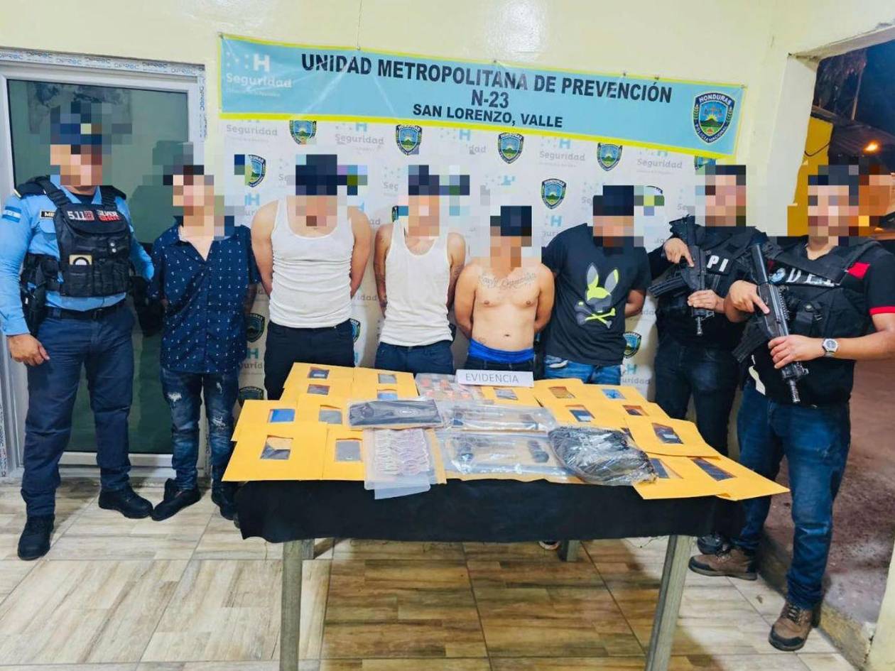 Capturan a cinco hombres por asaltar una joyería de Pespire, Choluteca