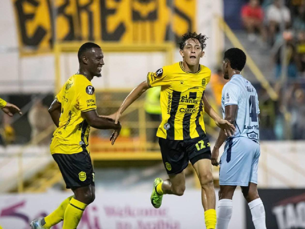 Nixon Cruz recibe importante reconocimiento de Concacaf tras actuación en Copa Centroamericana