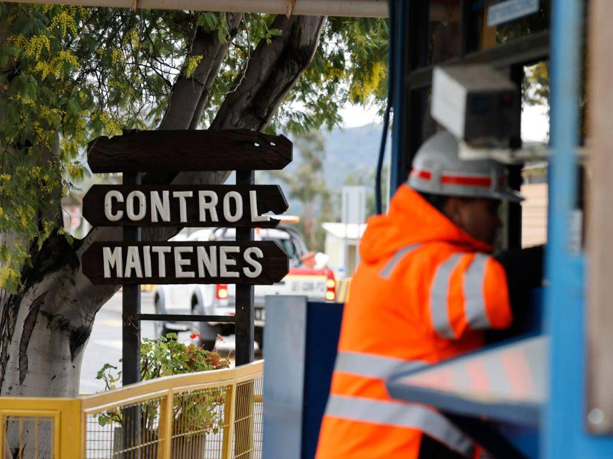 Hallan restos de uno de los cinco mineros atrapados en la mina El Teniente tras derrumbe en Chile