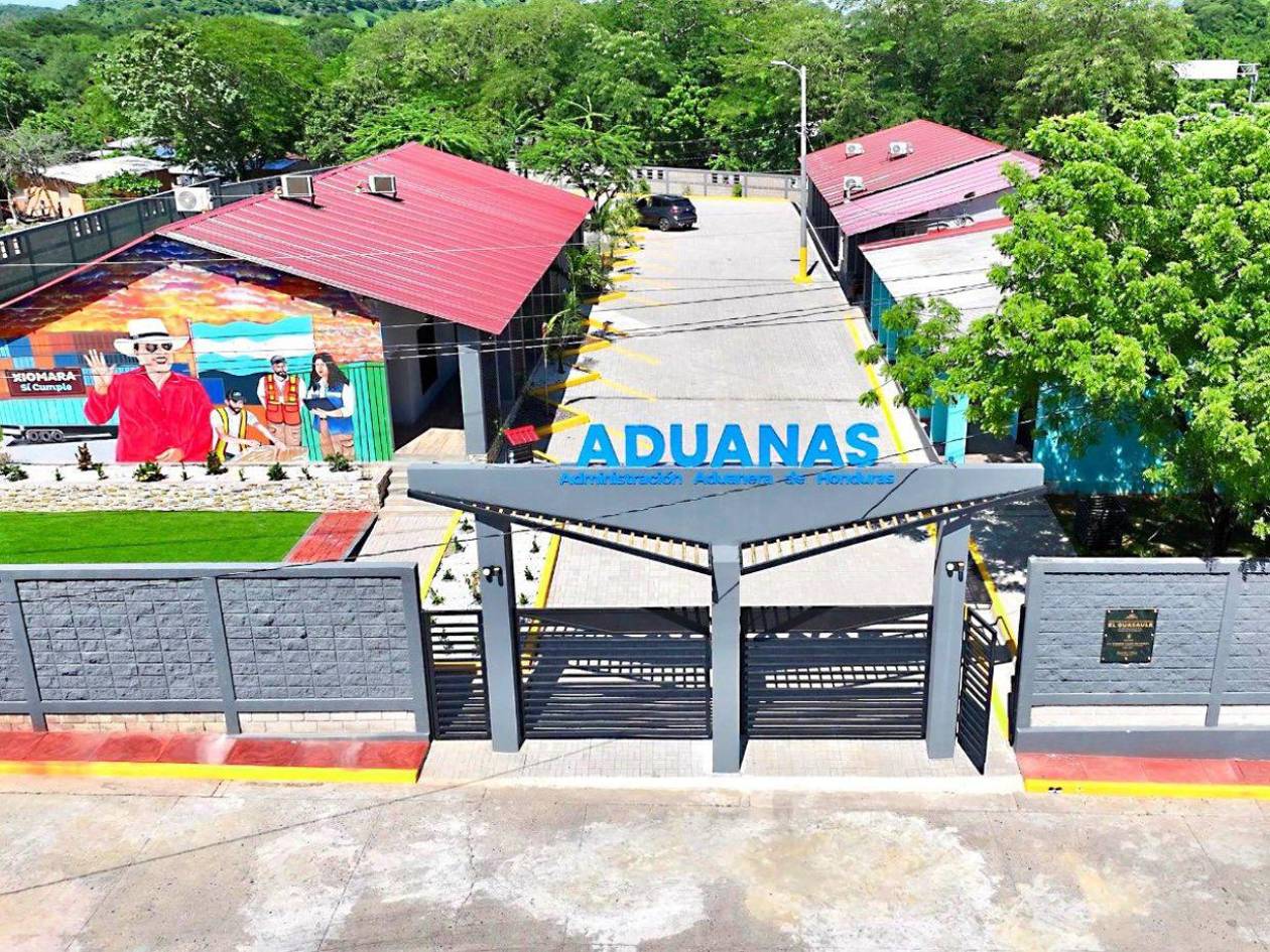 Presidenta Castro entrega mejoras en la aduana de Guasaule