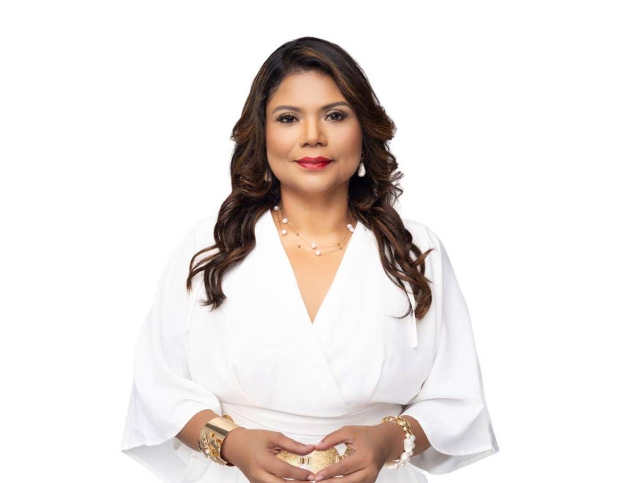 Karla Romero busca promover desde el CN la descentralización de las municipalidades