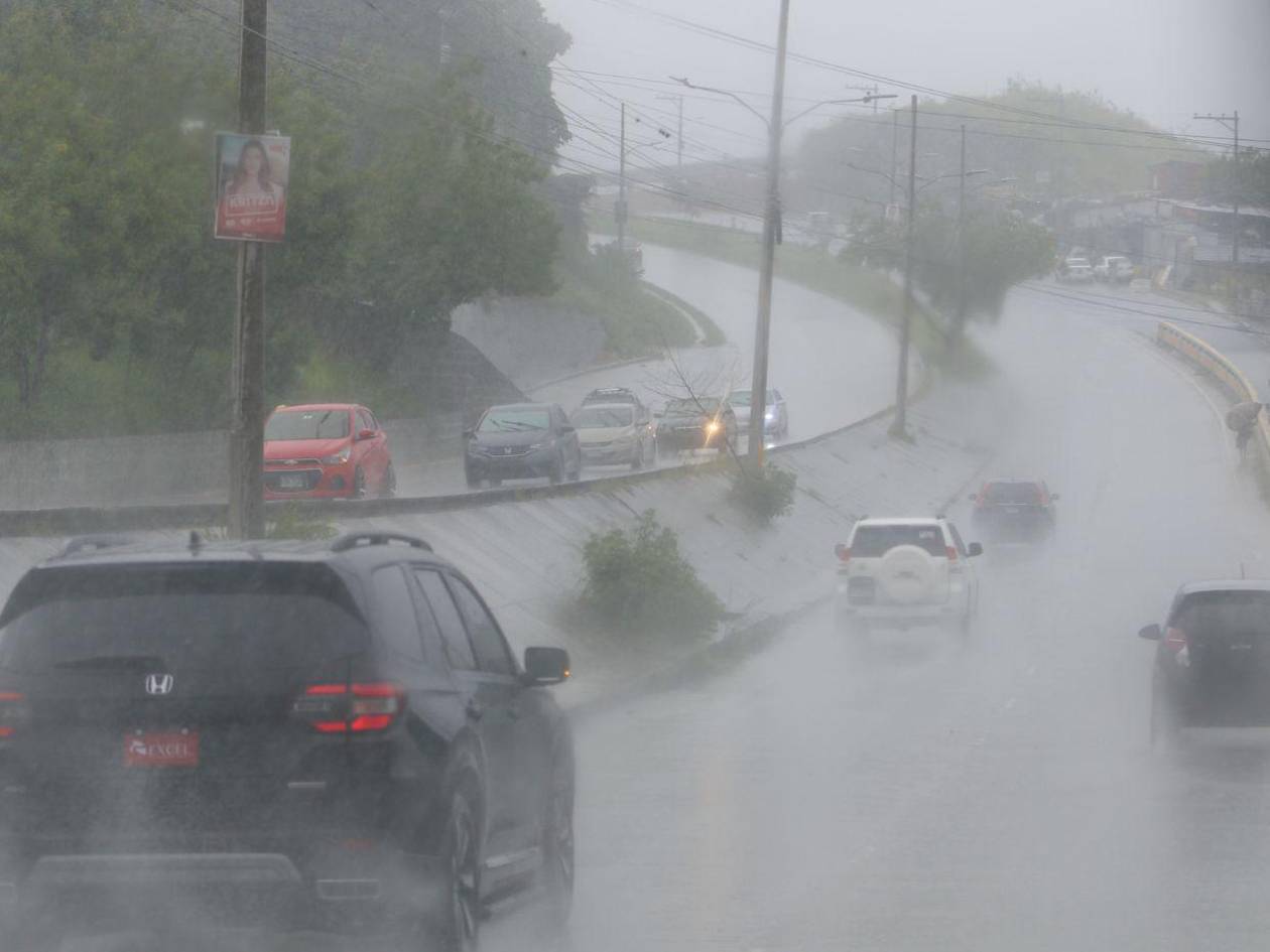 Frente frío traerá lluvias y clima más fresco esta semana en Honduras