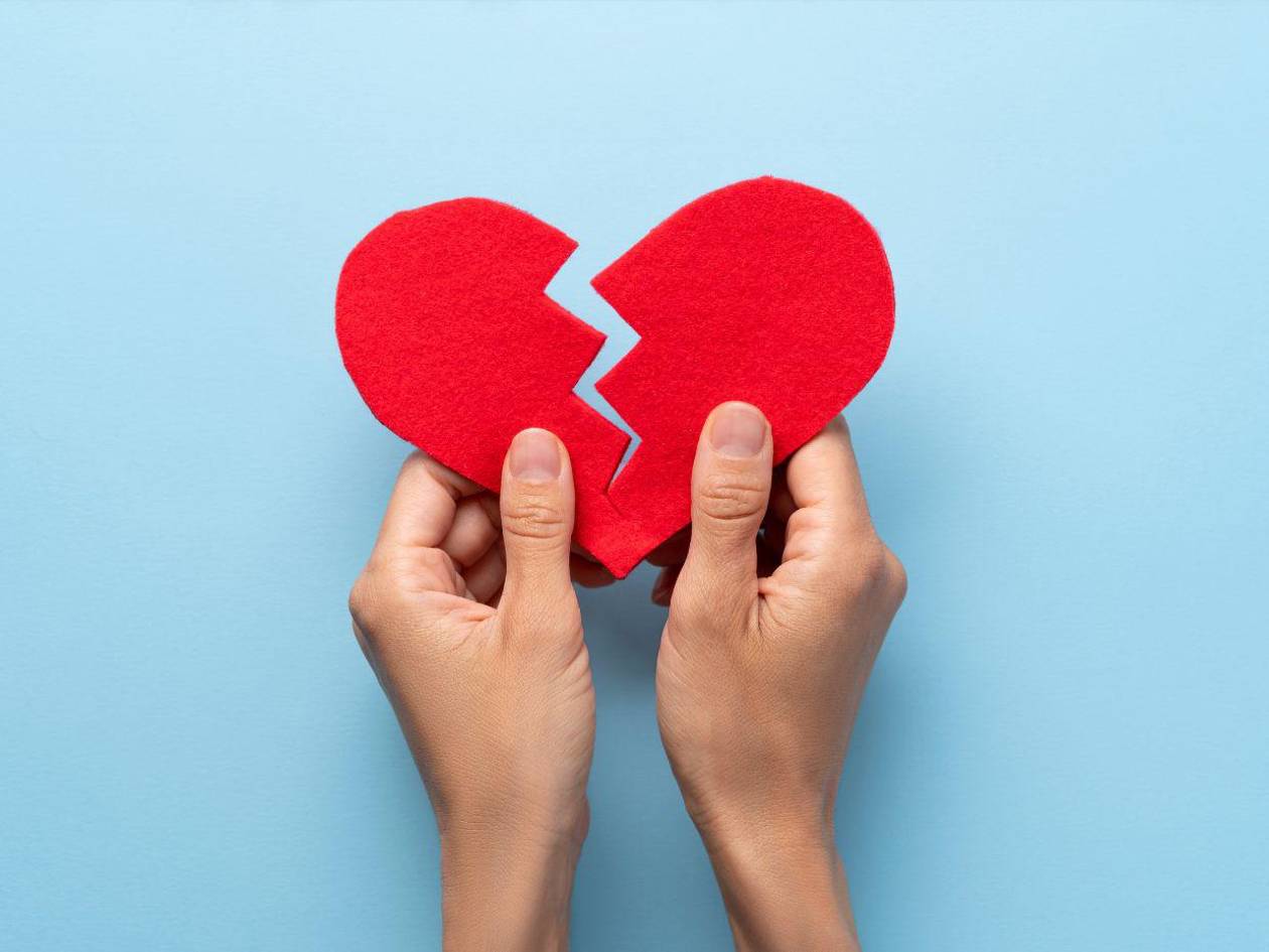 Hoy es el Día del Mal de Amores, pero los corazones partidos no celebran