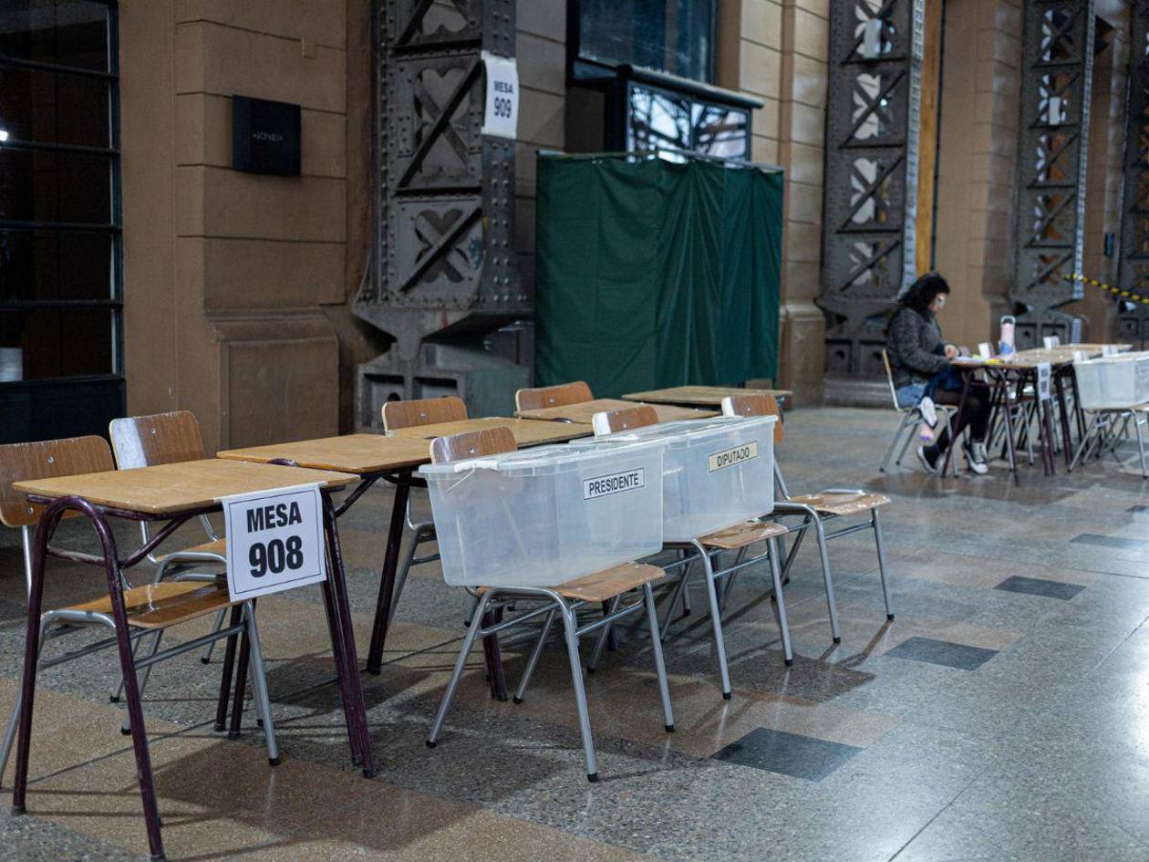 Chile abre centros de votación para elecciones presidenciales y parlamentarias 2025