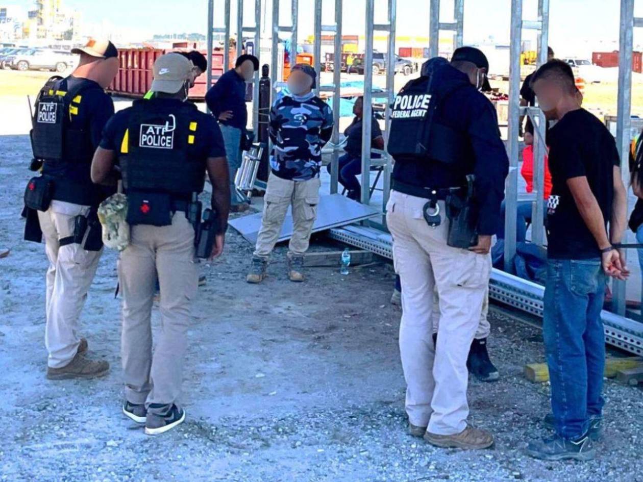 Redada en planta de Hyundai deja 450 migrantes detenidos; hay latinos