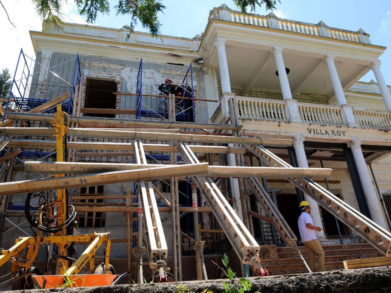 Avanza restauración del museo Villa Roy; se descarta peligro por falla geológica