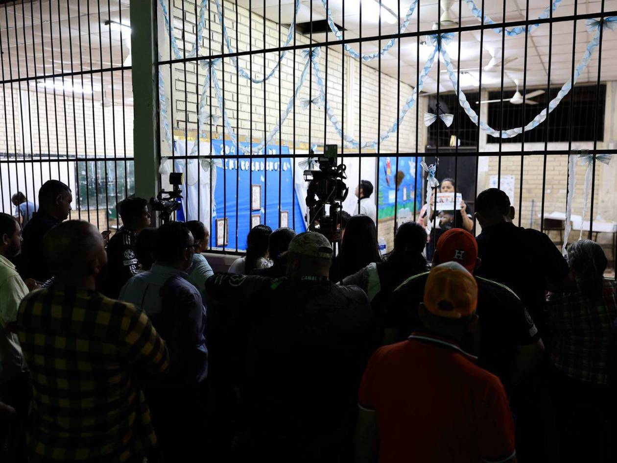 Incidencias caldean los ánimos en algunos centros de votación