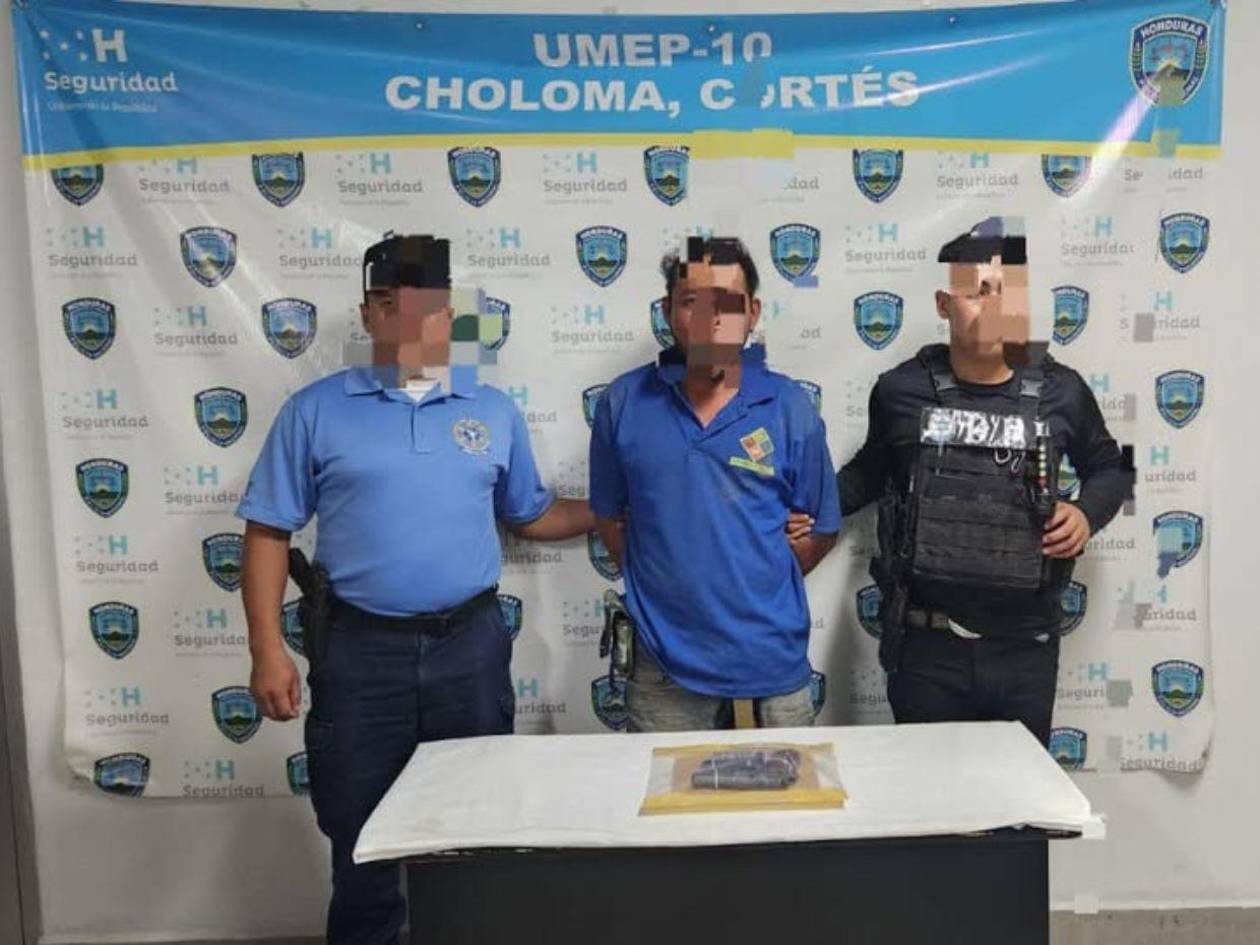 Detienen a un hombre con envoltorios de supuesta cocaína en San Pedro Sula