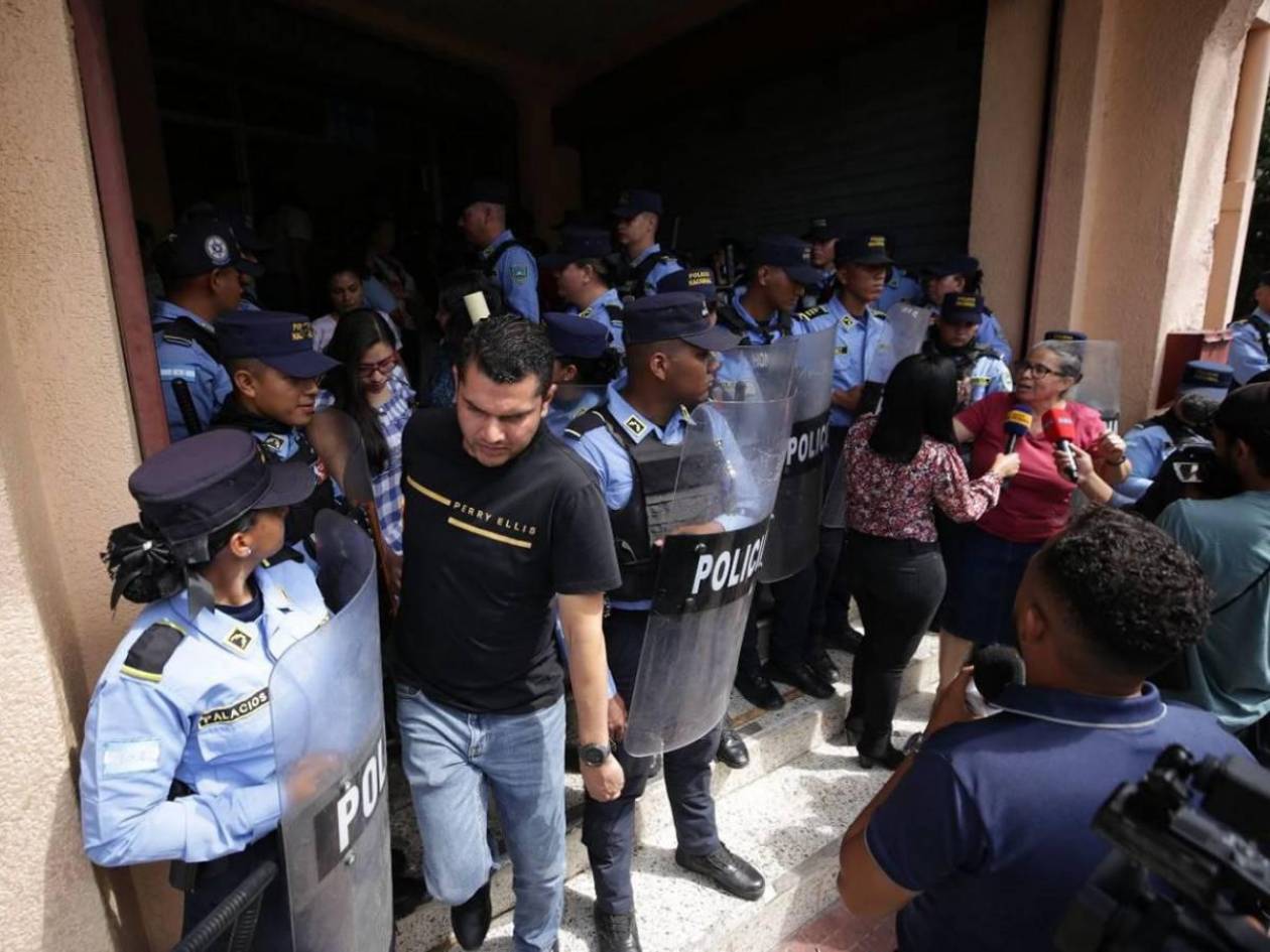 Sala Constitucional otorga templo a miembros de la Iglesia Aposento Alto