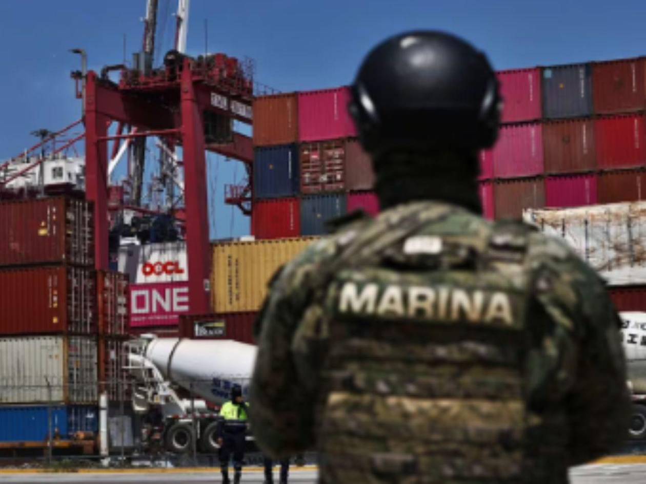 Mueren dos marinos en México en medio de investigaciones por contrabando de combustible