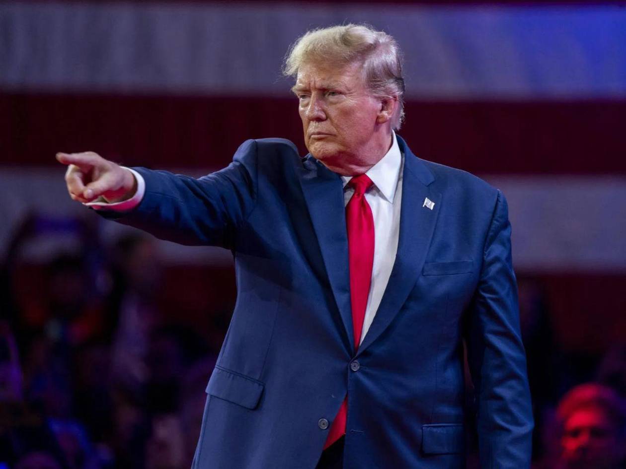 Trump firma orden que facilita la remoción de personas sin hogar de las calles