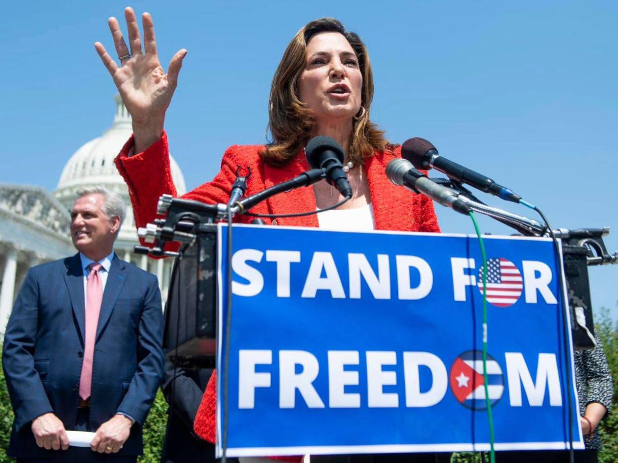 María Elvira Salazar insta a EE UU a garantizar elecciones justas en Honduras