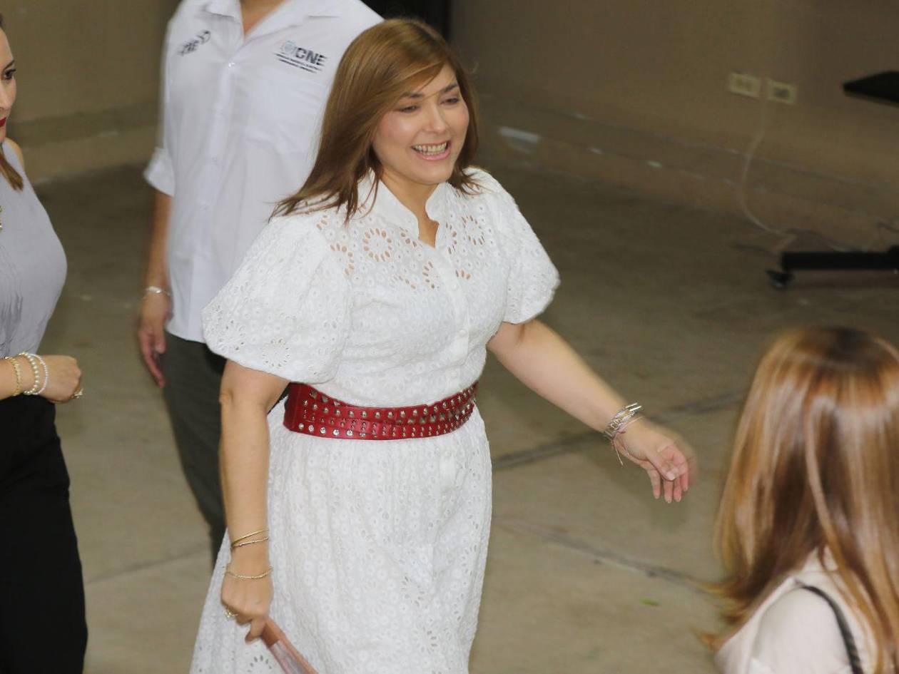 Liberales buscan asumir presidencia del CNE, con o sin Hall