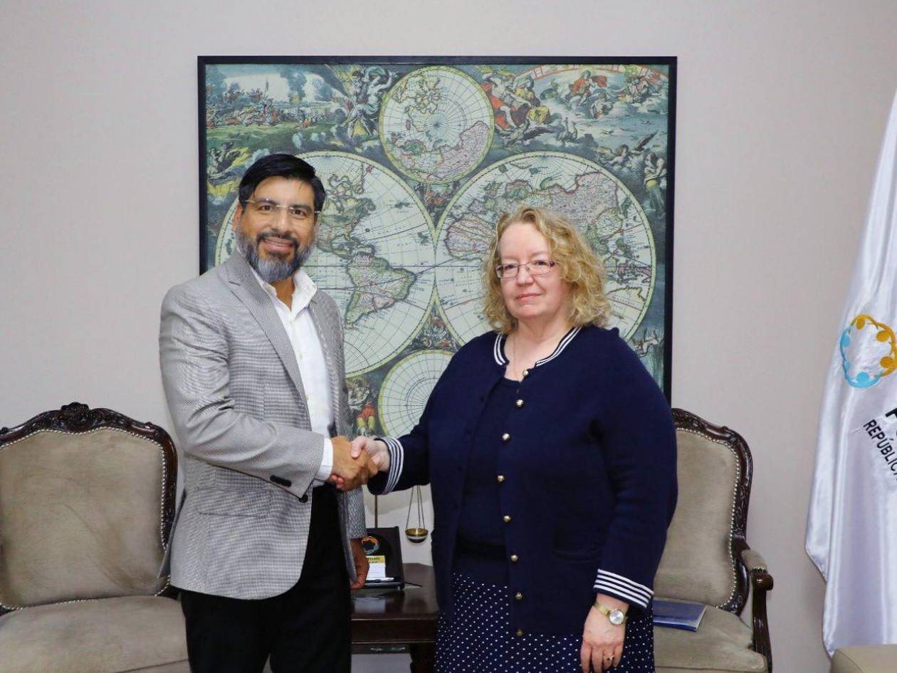 Encargada de negocios de EE UU en Honduras se reúne con Johel Zelaya, fiscal general