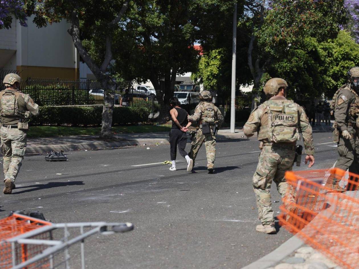La ACLU estudia demandar a Trump por desplegar soldados en Los Ángeles por las protestas