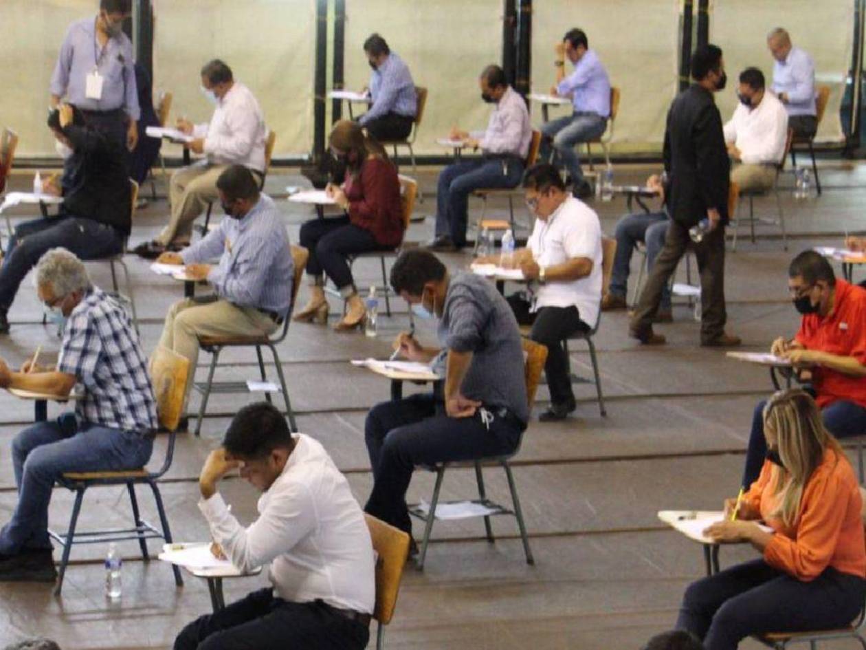 Apenas uno de cada seis maestros logrará ingresar al sistema educativo