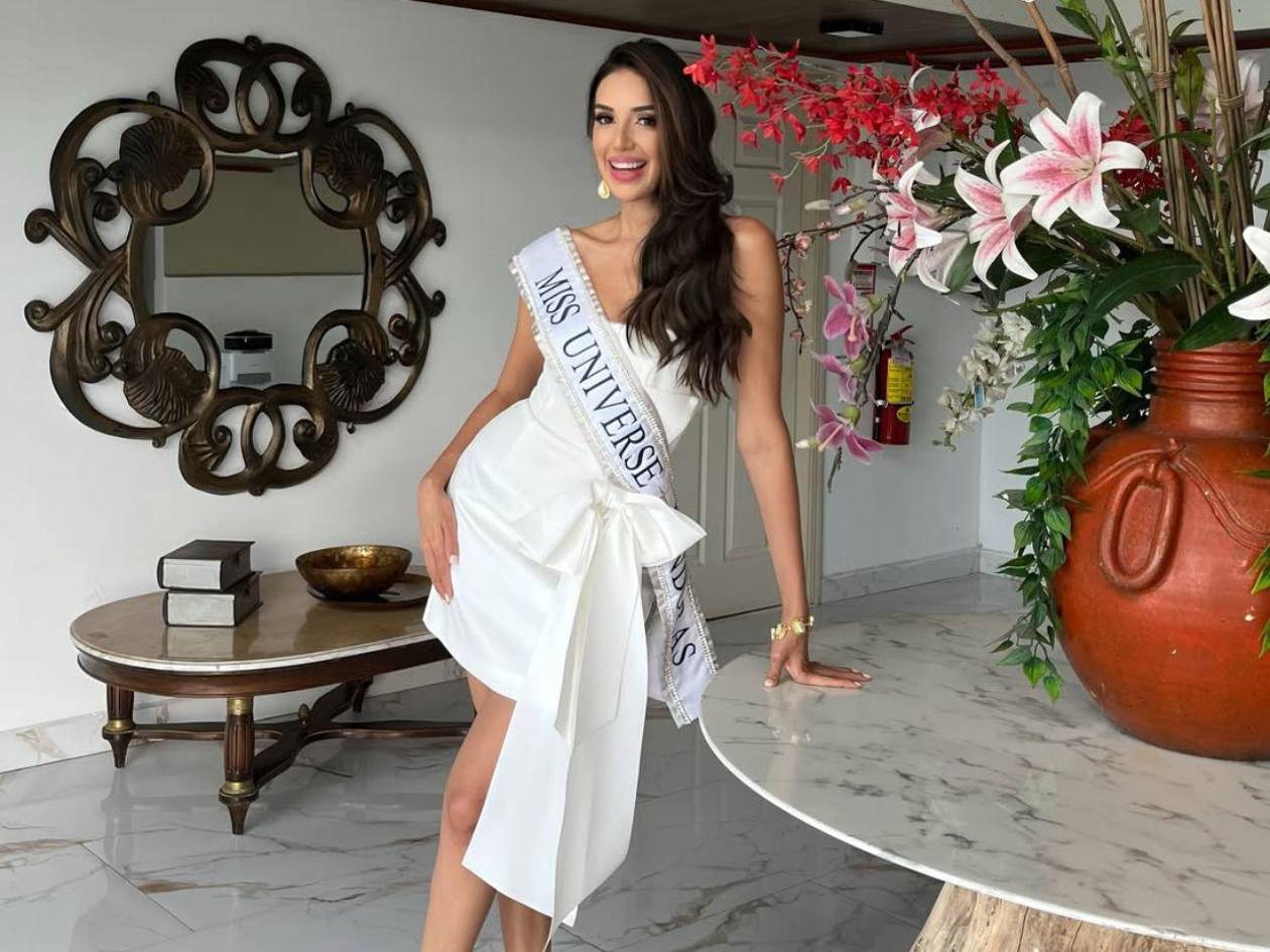 Alejandra Fuentes, Miss Honduras Universo, fue sometida a una operación