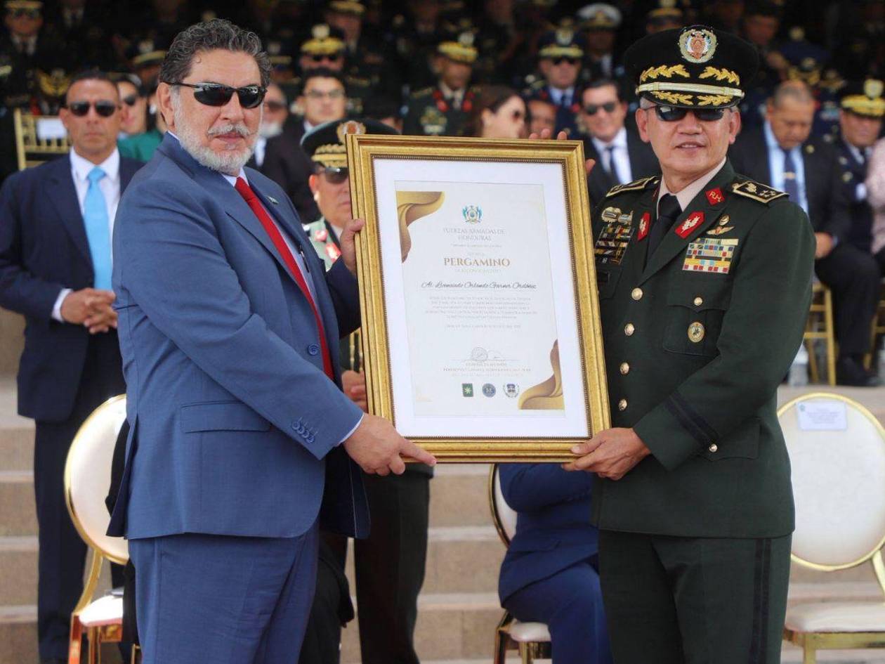 Defensa admite jugosos bonos a militares y que están exentos de impuestos