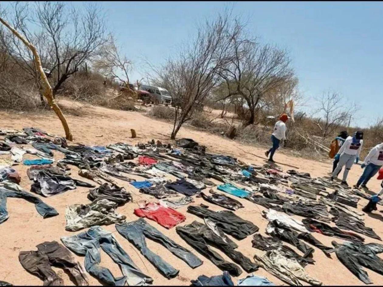 Madres hallan fosas con restos humanos y ropa en Sonora, México