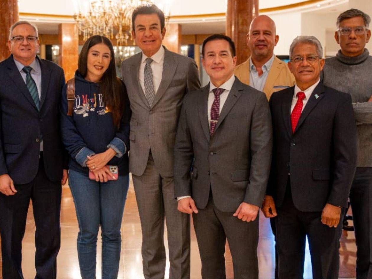 Excanciller Reina dice que Nasralla viajó a España para usurpar funciones y comprometer al Estado