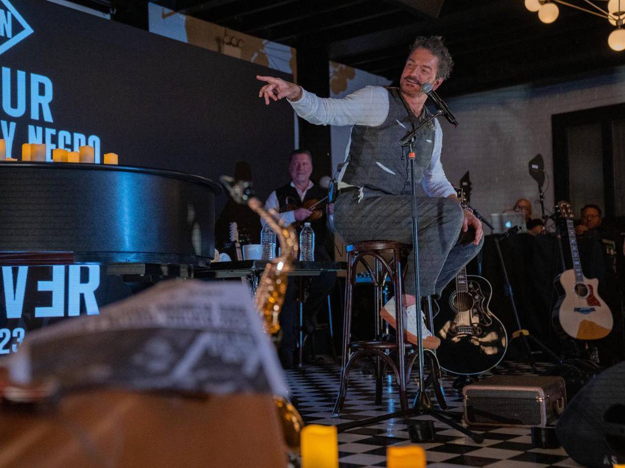 Ricardo Arjona da pistas sobre su nuevo proyecto discográfico