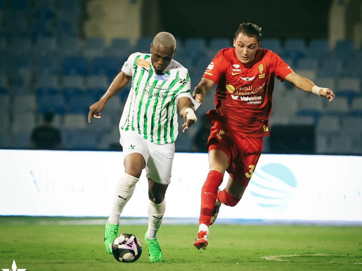 Romell Quioto y Deybi Flores la pasan mal en Arabia; se viene duelo ante una estrella