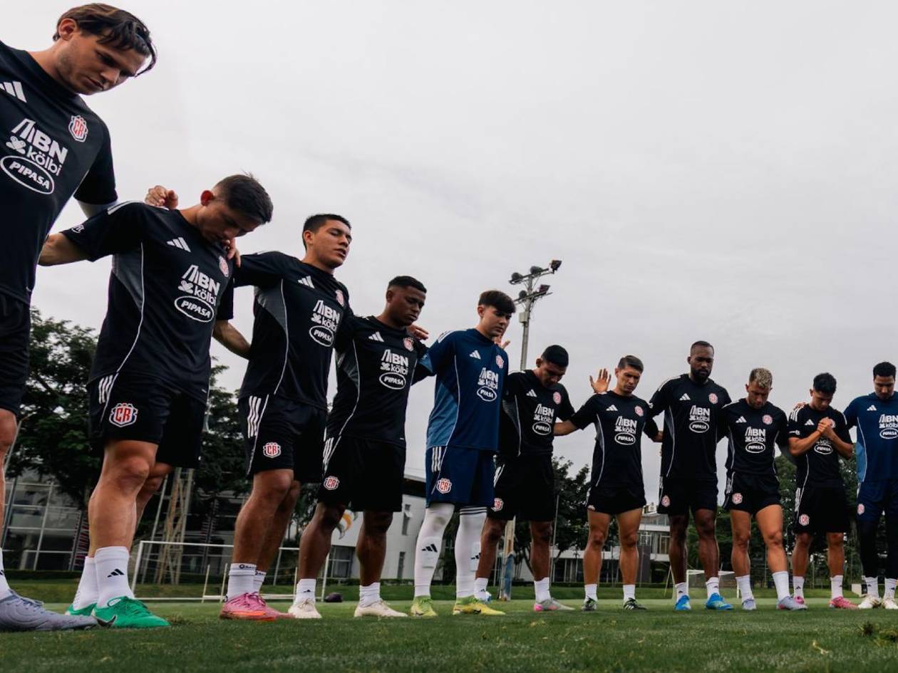 Selección de Costa Rica entrenó con todos los convocados pensando en Honduras